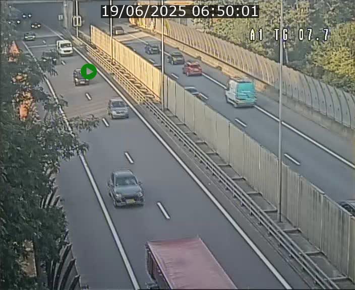 Traffic live webcam Luxembourg Kirchberg - A1 direction Luxembourg-ville - BK 7.7