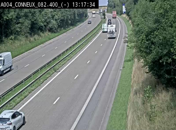 Webcam sur l'E411 avant les sorties 20 menant à Ciney, Dinant et Achêne. Vue orientée vers Namur
