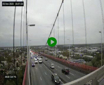 Webcam autoroute sur le périphérique de Bordeaux (A630) au nord de la ville. Caméra située sur le Pont d'Aquitaine.