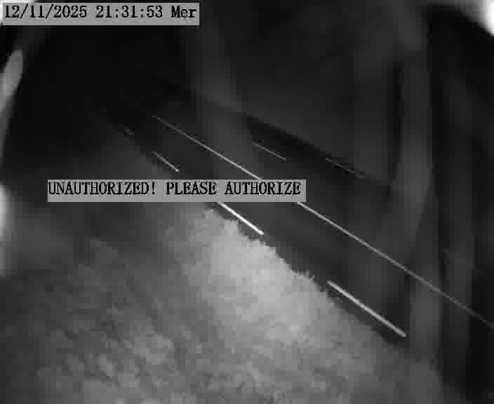 Webcam installée le long de D955 (France) à Amelécourt, pointée vers Metz, utile pour suivre précisément les conditions de trafic.