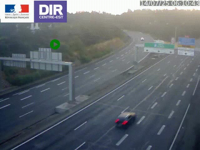 Caméra de circulation routière sur le boulevard périphérique Laurent Bonnevay de Lyon (D383) à hauteur de Bron, avant la jonction avec l'A43. Vue orientée vers l'échangeur