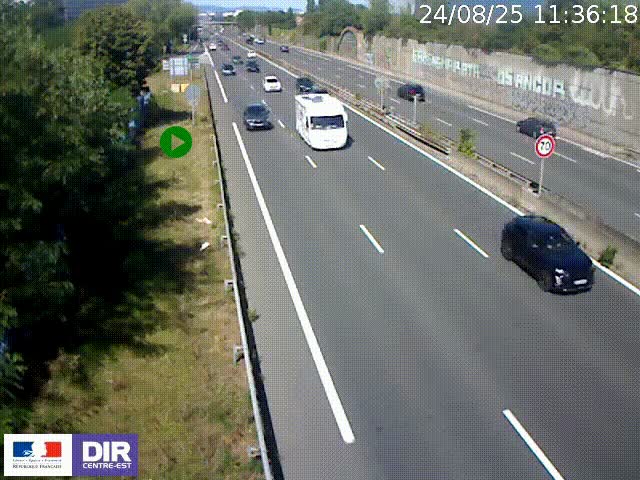 Webcam à Bron sur l'A43 à la jonction avec le boulevard périphérique de Lyon (D383). Vue orientée vers Lyon