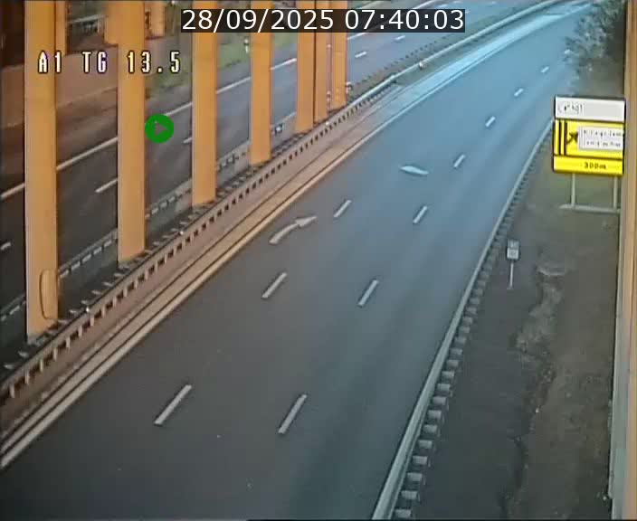 Traffic live webcam Luxembourg Senningen - A1 direction Luxembourg - BK 13.5