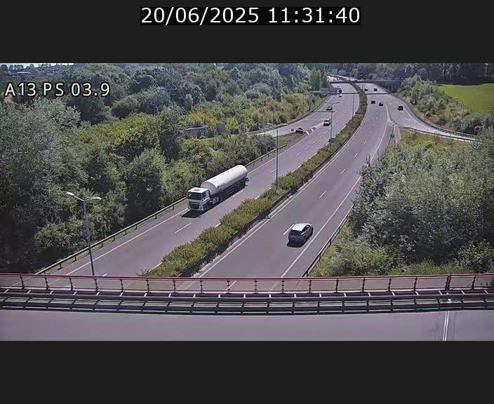 Traffic live webcam Luxembourg Differdange - A13 direction Esch-sur-Alzette - BK 3.9