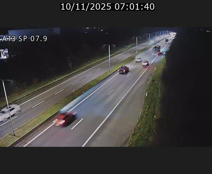 Traffic live webcam Luxembourg Jonction Lankelz - A13 direction Pétange - BK 7.9