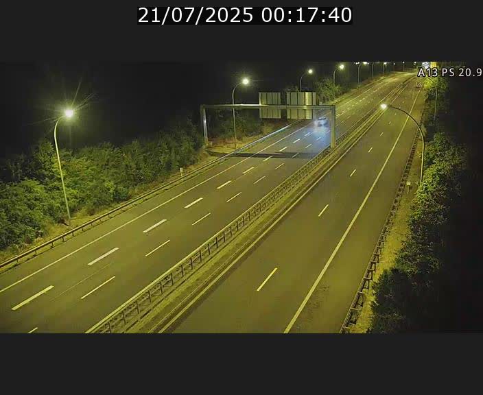 Traffic live webcam Luxembourg Croix de Bettembourg, rond-point d'Hellange - A13 direction Allemagne - BK 20.9