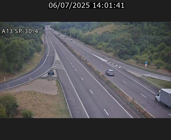 Traffic live webcam Luxembourg Altwies - A13 direction Luxembourg-ville - BK 30.4