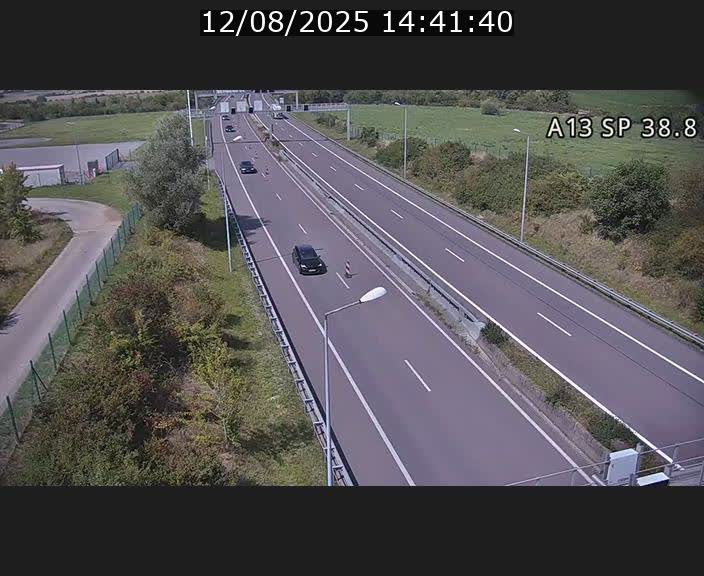 Webcam autoroute A13 à l'entrée ouest du tunnel Markusbierg à Schengen. Vue orientée vers le tunnel et l'Allemagne