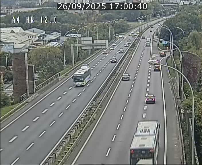 Traffic live webcam Luxembourg Jonction Foetz - A4 - BK 12.0 - direction Esch sur Alzette