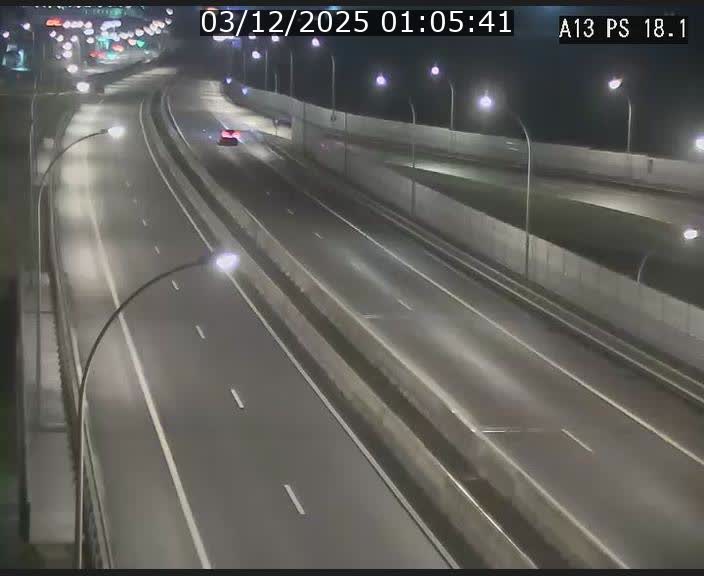 Traffic live webcam Luxembourg Dudelange - A13 direction Croix de Bettembourg - BK 18.1