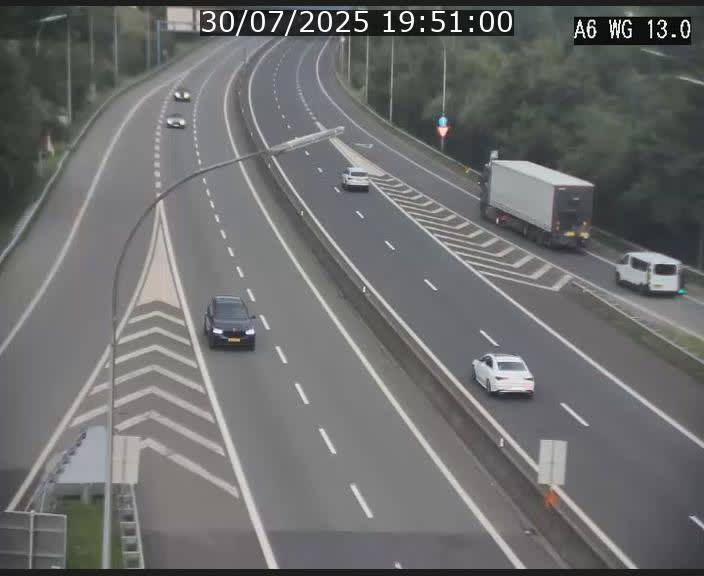 Traffic live webcam Luxembourg Mamer - A6 - BK 13 - direction Luxembourg/France/Allemagne