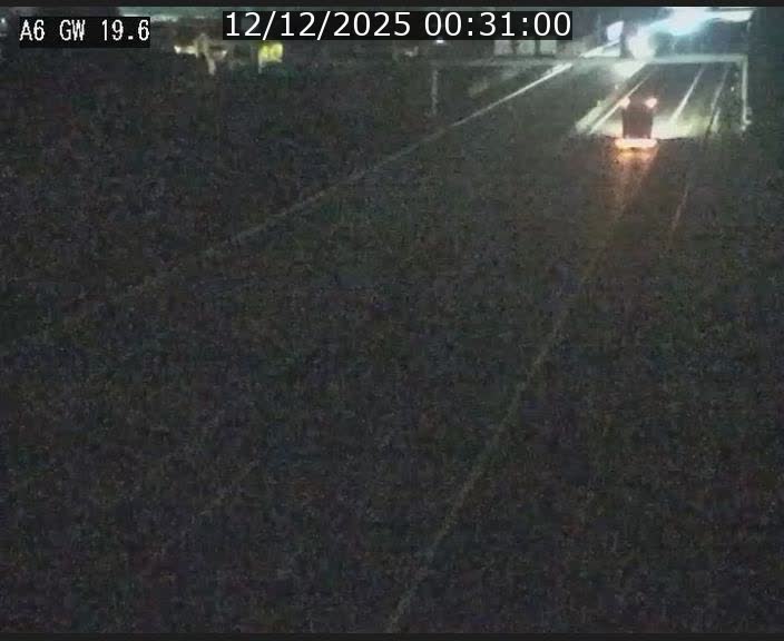 Traffic live webcam Luxembourg - Steinfort - A6 - BK 19.6 - direction Belgique