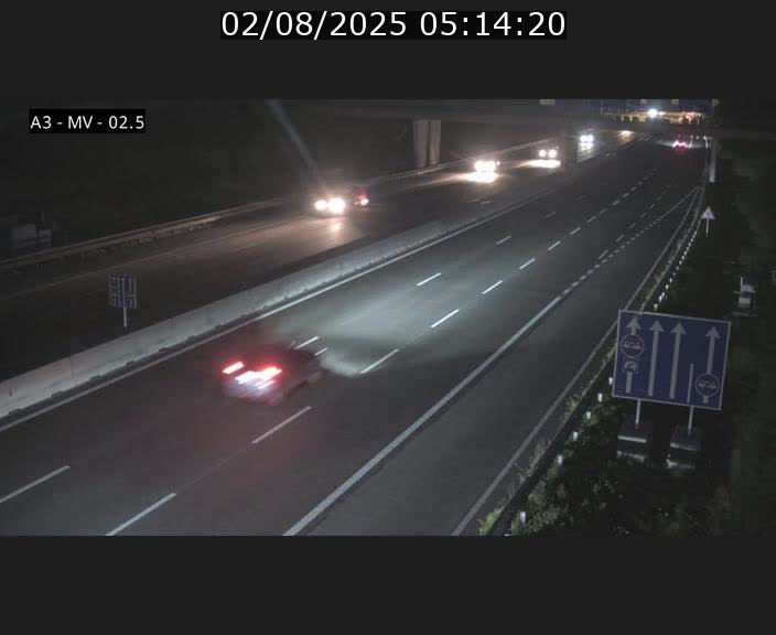 Webcam autoroute A3 au Luxembourg à proximité de la Croix de Gasperich. Vue orientée vers Luxembourg