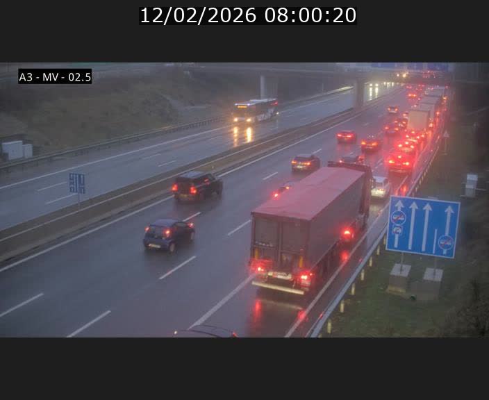 Webcam autoroute A3 au Luxembourg à proximité de la Croix de Gasperich. Vue orientée vers Luxembourg
