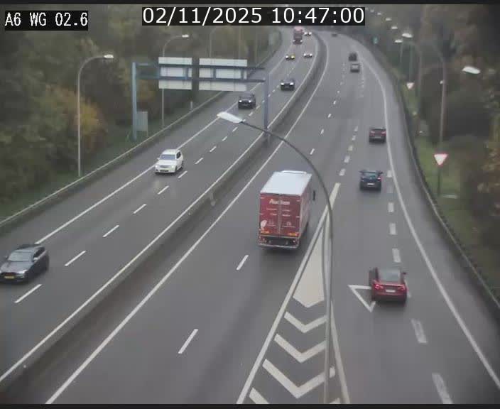 Traffic live webcam Luxembourg Croix de Cessange - A6 - BK 2.6 - direction France/Allemagne
