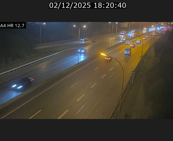 Traffic live webcam Luxembourg Esch sur Alzette - A4 - BK 12.7 - direction Esch-Belval
