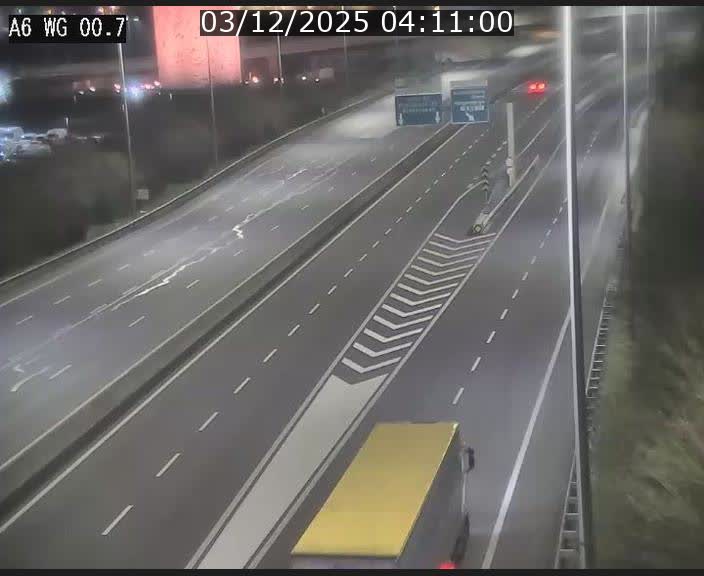 Traffic live webcam Luxembourg Croix de Cessange - A6 - BK 0.7 - direction A3 France