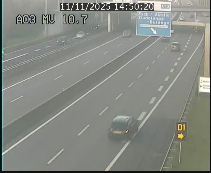 Traffic live webcam Luxembourg Croix de Bettembourg - A3 - BK 10.7 - direction France