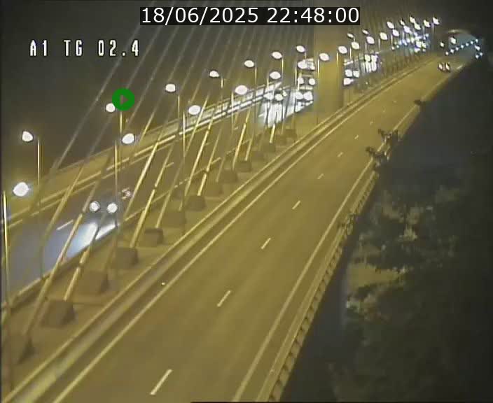 Traffic live webcam Luxembourg Sandweiler - A1 direction Luxembourg-ville - BK 2.4