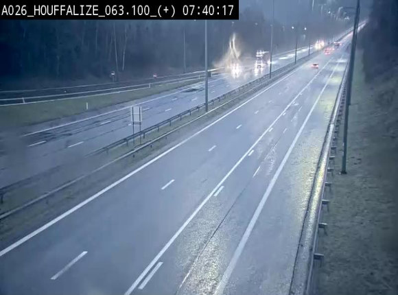 Webcam autoroute des Ardennes (E25/A26) à hauteur d'Houffalize. Vue orientée vers Baraque de Fraiture