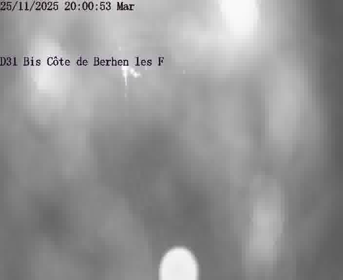 Webcam de surveillance sur D31bis (France) à Behren-lès-Forbach, cadrée vers Sarreguemines, proposant une information routière utile aux déplacements quotidiens.