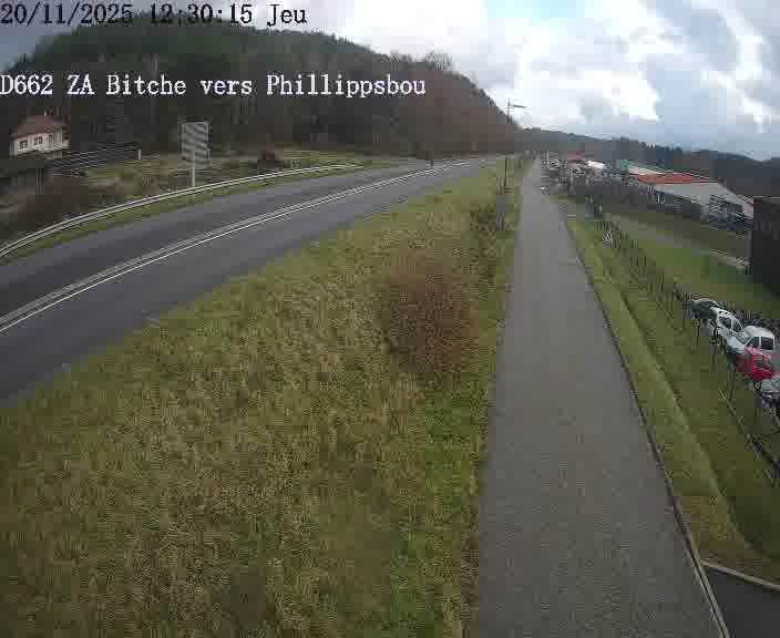Caméra de trafic sur D662 (France) à Bitche, orientée vers Phillippsbourg, permettant d’évaluer fluidité, incidents et densité automobile.