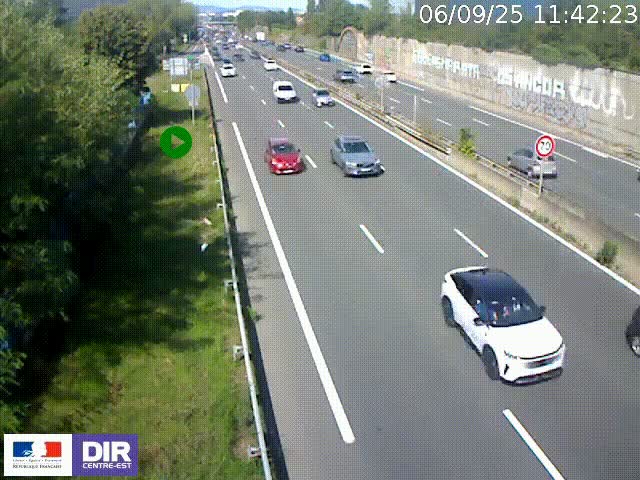 Webcam à Bron sur l'A43 à la jonction avec le boulevard périphérique de Lyon (D383). Vue orientée vers Lyon