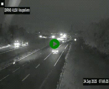 Webcam autoroute A150 à hauteur de La Vaupalière en périphérie de Rouen. Vue orientée vers Rouen