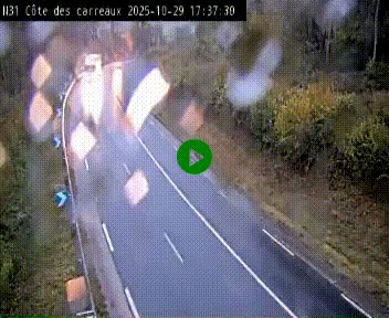 Webcam en haut de la Côte des Carreaux sur la N31 à Avesnes-en-Bray. Vue orientée vers Rouen