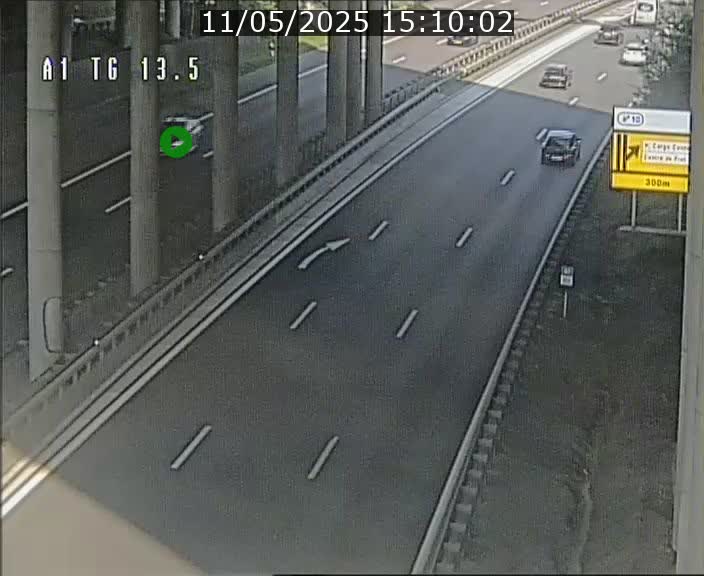 Traffic live webcam Luxembourg Senningen - A1 direction Luxembourg - BK 13.5