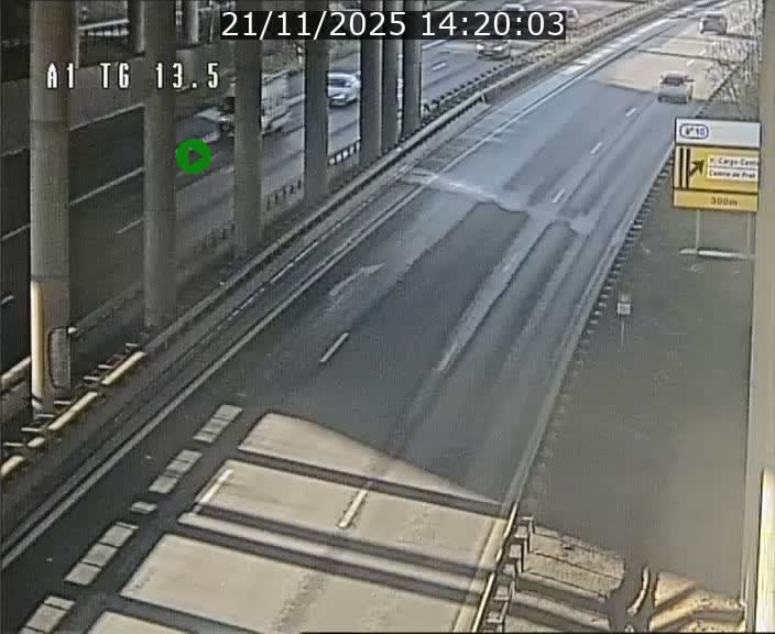 Traffic live webcam Luxembourg Senningen - A1 direction Luxembourg - BK 13.5