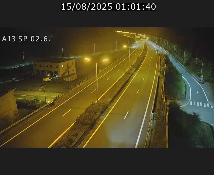 Traffic live webcam Luxembourg Sanem - A13 direction Pétange - BK 2.6