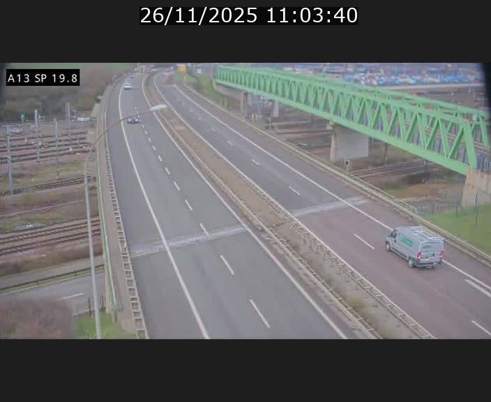 Traffic live webcam Luxembourg Croix de Bettembourg - A13 direction Esch-sur-Alzette - BK 19.8