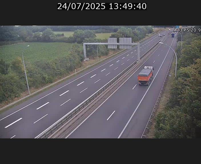 Traffic live webcam Luxembourg Croix de Bettembourg, rond-point d'Hellange - A13 direction Allemagne - BK 20.9