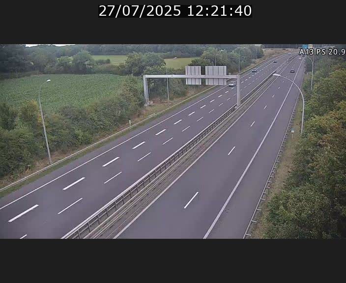 Traffic live webcam Luxembourg Croix de Bettembourg, rond-point d'Hellange - A13 direction Allemagne - BK 20.9