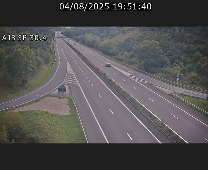 Traffic live webcam Luxembourg Altwies - A13 direction Luxembourg-ville - BK 30.4