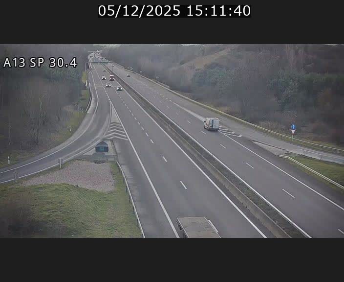 Traffic live webcam Luxembourg Altwies - A13 direction Luxembourg-ville - BK 30.4