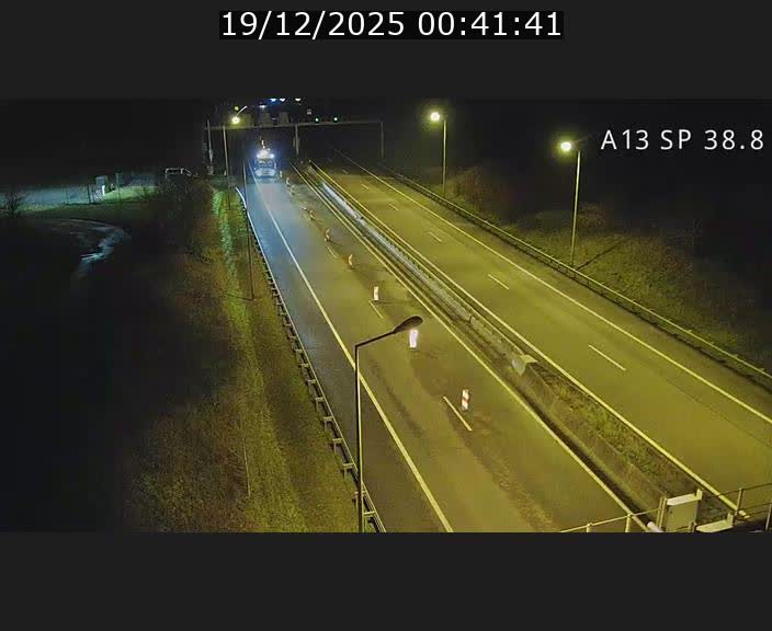Webcam autoroute A13 à l'entrée ouest du tunnel Markusbierg à Schengen. Vue orientée vers le tunnel et l'Allemagne