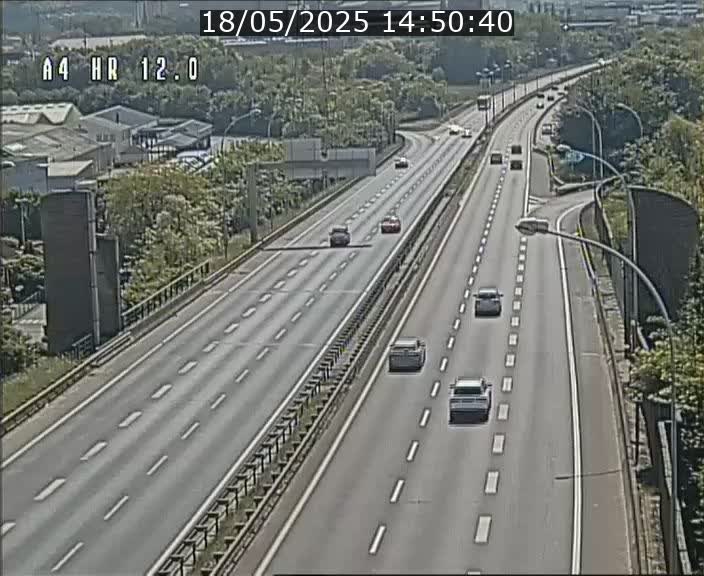 Traffic live webcam Luxembourg Jonction Foetz - A4 - BK 12.0 - direction Esch sur Alzette