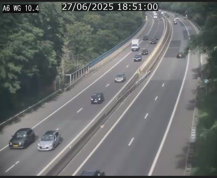 Traffic live webcam Luxembourg Mamer - A6 - BK 10.4 - direction Luxembourg/France/Allemagne