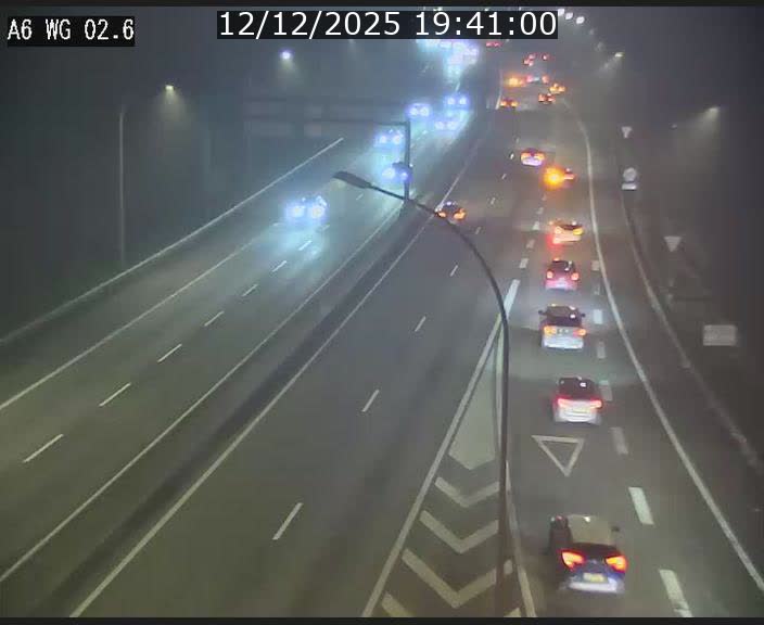 Traffic live webcam Luxembourg Croix de Cessange - A6 - BK 2.6 - direction France/Allemagne