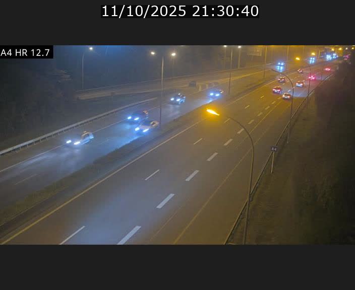 Traffic live webcam Luxembourg Esch sur Alzette - A4 - BK 12.7 - direction Esch-Belval