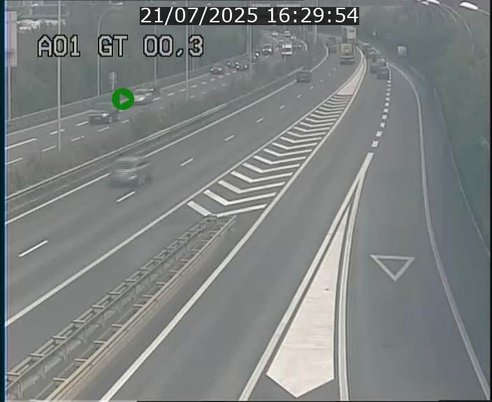 Traffic live webcam Luxembourg Croix de Gasperich - A1 direction Kirchberg - BK 0.3