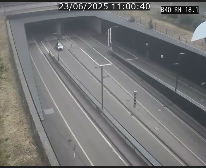 Webcam sur la route de contournement d'Esch-Belval avant le tunnel Central Gate au niveau de la porte de France et du radar fixe