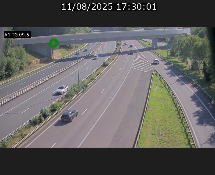 Traffic live webcam Luxembourg Jonction Grünewald - A1 direction Luxembourg-ville - BK 9.5