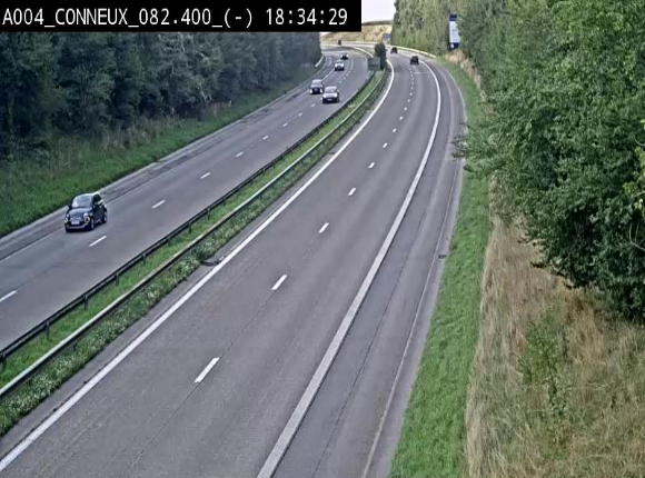 Webcam sur l'E411 avant les sorties 20 menant à Ciney, Dinant et Achêne. Vue orientée vers Namur