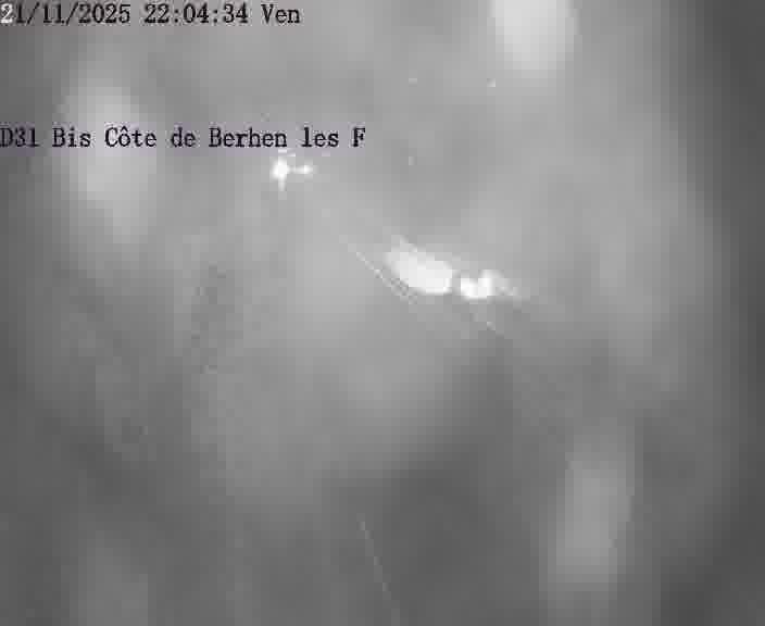 Webcam de surveillance sur D31bis (France) à Behren-lès-Forbach, cadrée vers Sarreguemines, proposant une information routière utile aux déplacements quotidiens.