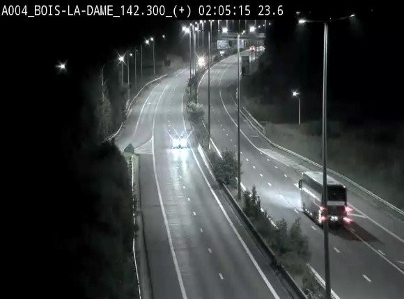 Webcam située entre la sortie 29 Neufchâteau et la jonction avec l'E25 en direction de Liège et Luxembourg