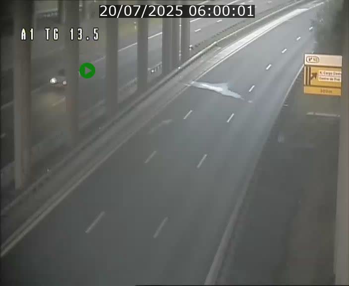 Traffic live webcam Luxembourg Senningen - A1 direction Luxembourg - BK 13.5