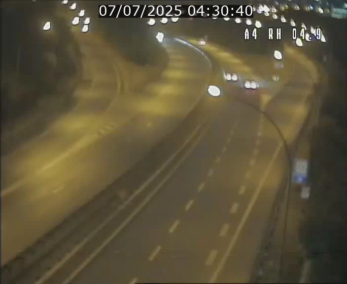 Traffic live webcam Luxembourg Leudelange - A4 - BK 4.9 - direction Luxembourg